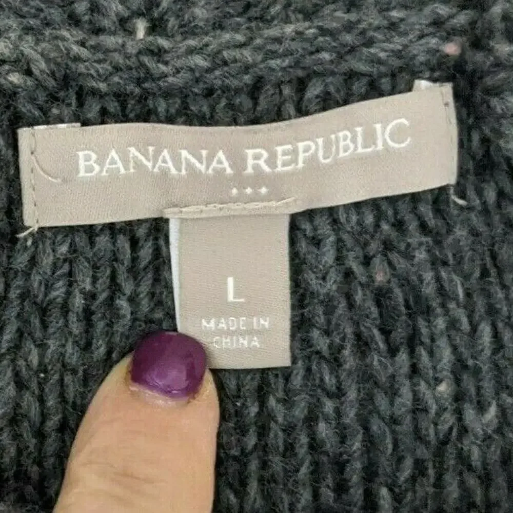 Banana Republic Men's Cabled Sweater Size Large